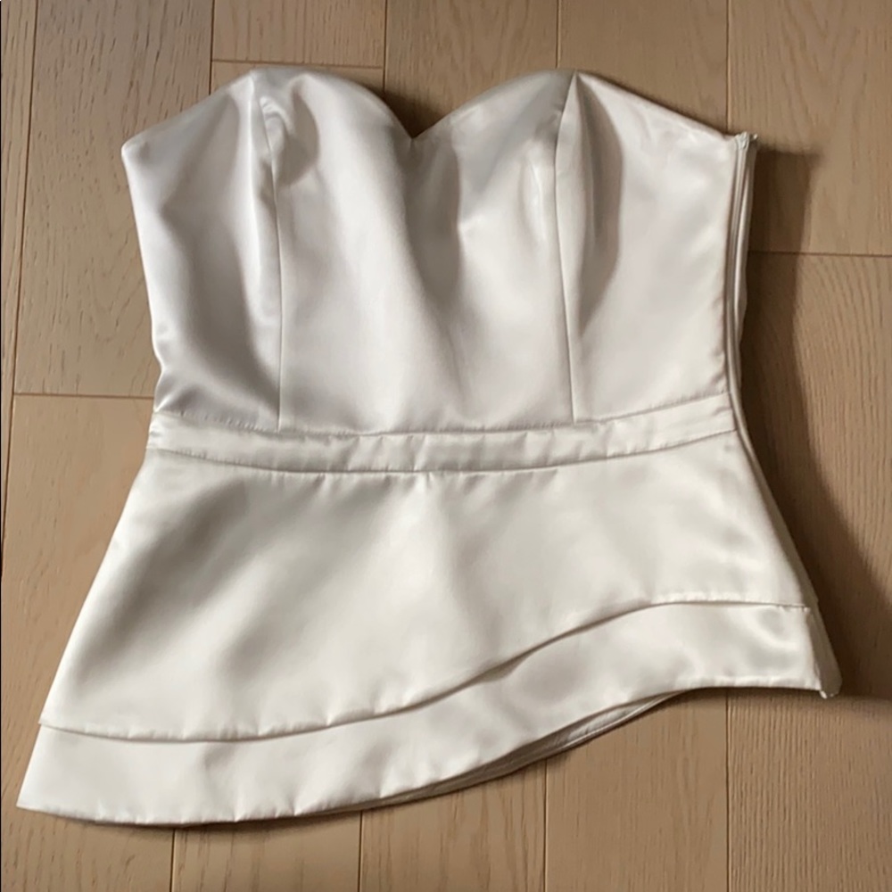 Roman Brand Top